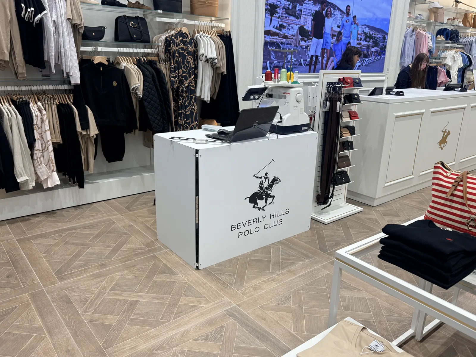 Hafciarka w salonie Beverly Hills Polo Club